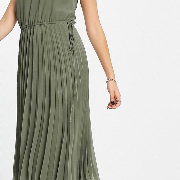 ASOS DESIGN Petite pleated cami midi dress with drawstring waist in khaki - Picture 3 of 5